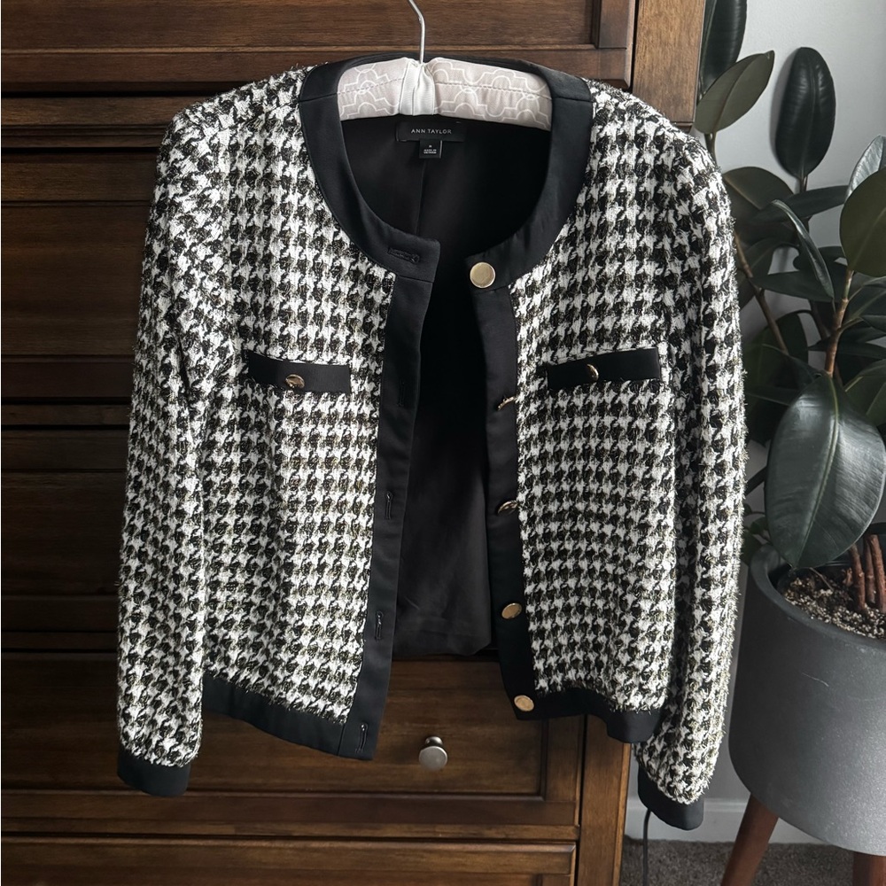 Ann Taylor Black and White Houndstooth Blazer